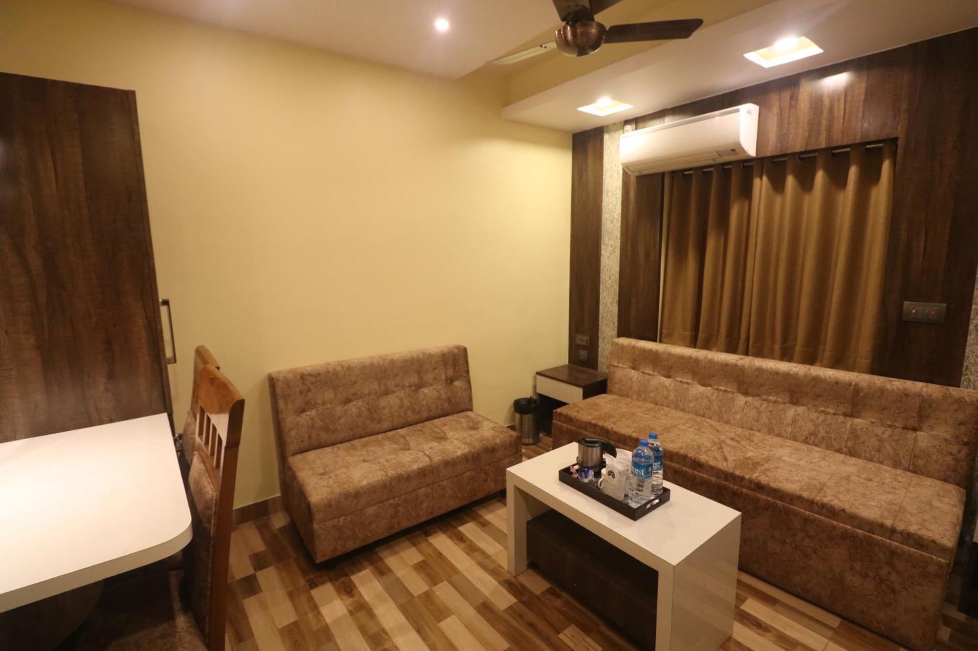 Mohar Residency Hotel Kolkata Ngoại thất bức ảnh
