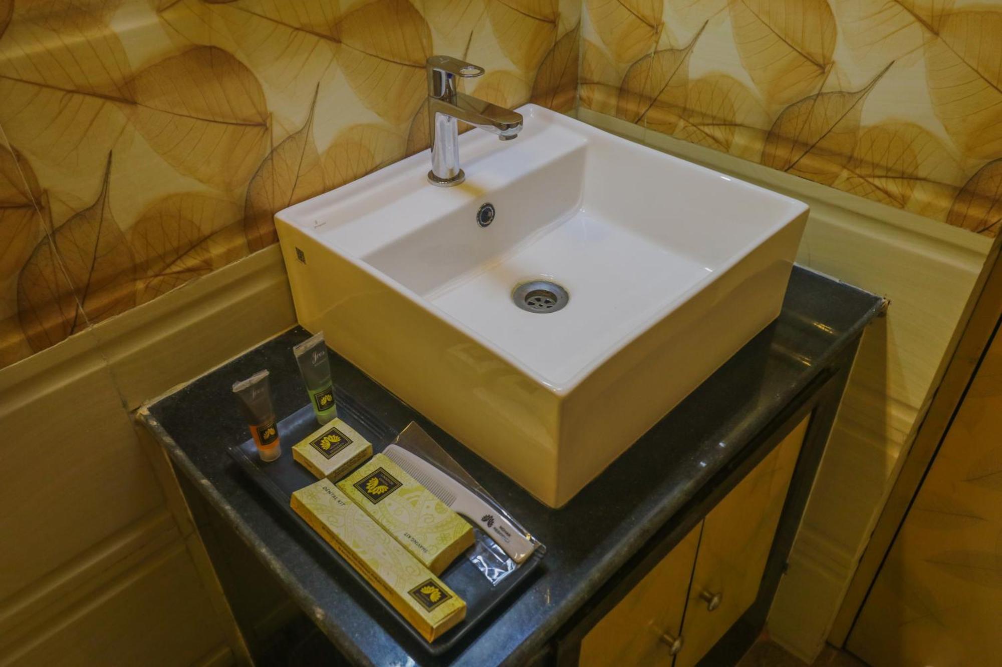 Mohar Residency Hotel Kolkata Ngoại thất bức ảnh