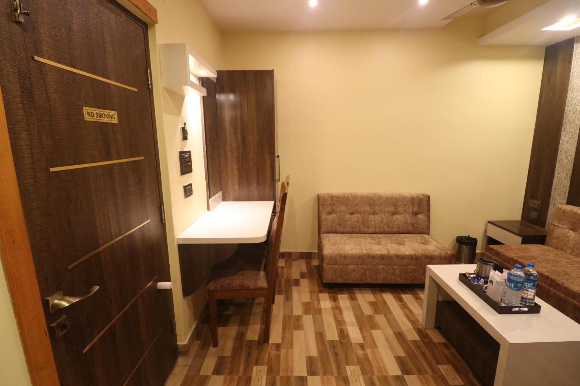 Mohar Residency Hotel Kolkata Ngoại thất bức ảnh